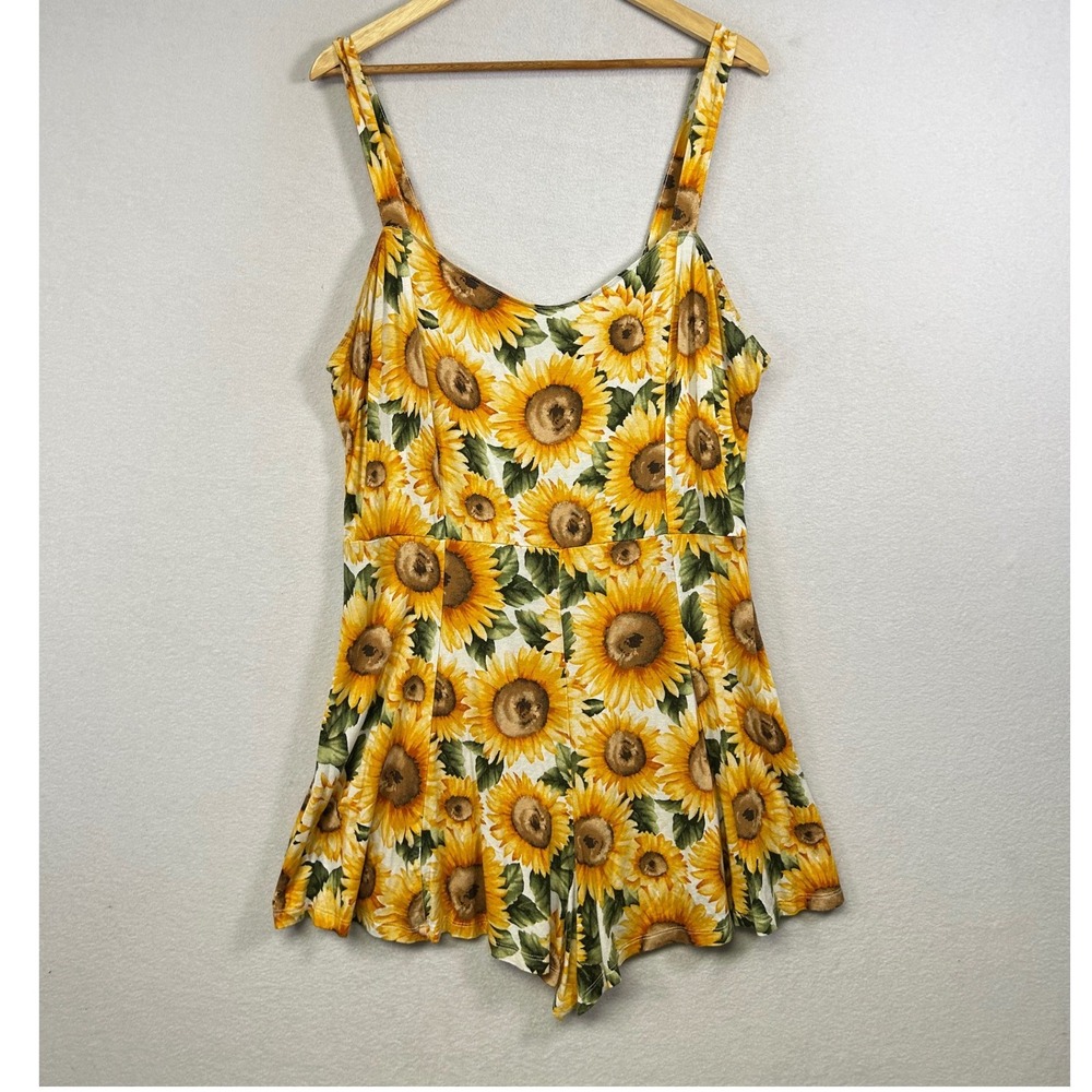 Cheerful Sunny Sunflower Romper Women 2X Yellow Floral Scoop Neck Slvless Summer